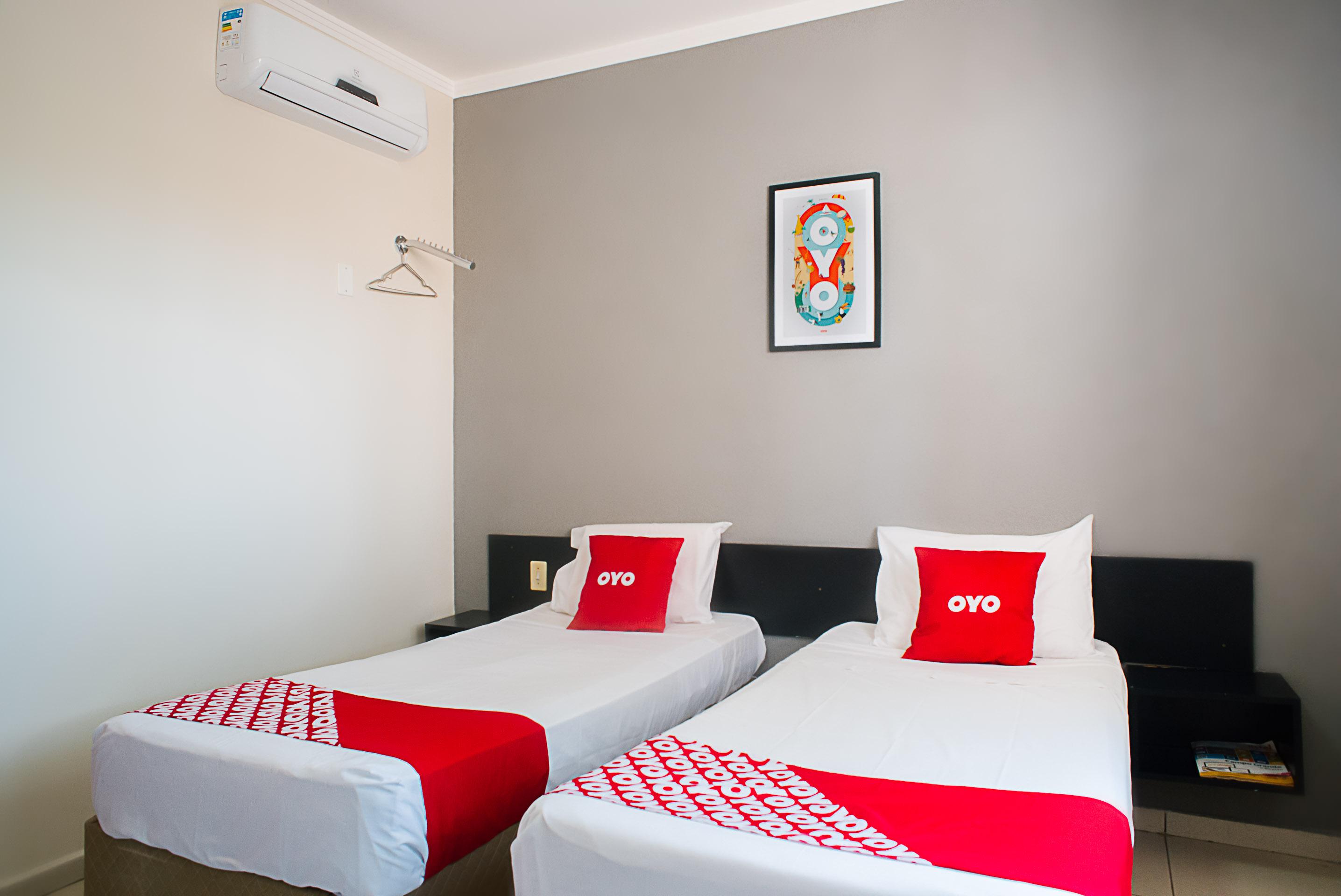 Oyo Cerrado Hotel, Campo Grande Campo Grande  Exterior photo A room at an OYO hotel in India